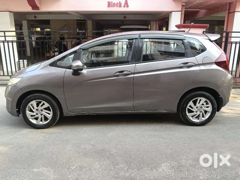 Honda Jazz 2015 Petrol 75000 Km Driven