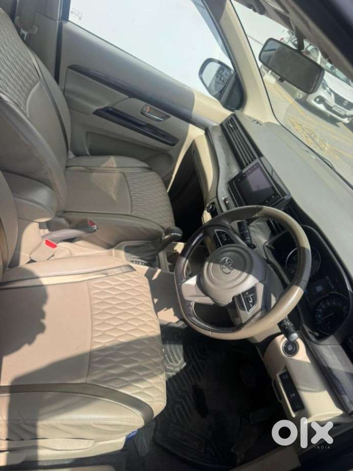 Toyota Rumion V At, 2023, Petrol