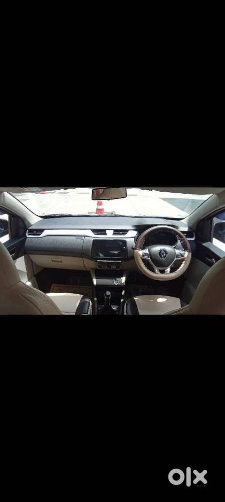 Renault Triber Rxz, 2021, Petrol