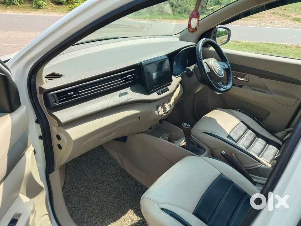Maruti Suzuki Ertiga 1.5 Vxi, 2021, Petrol