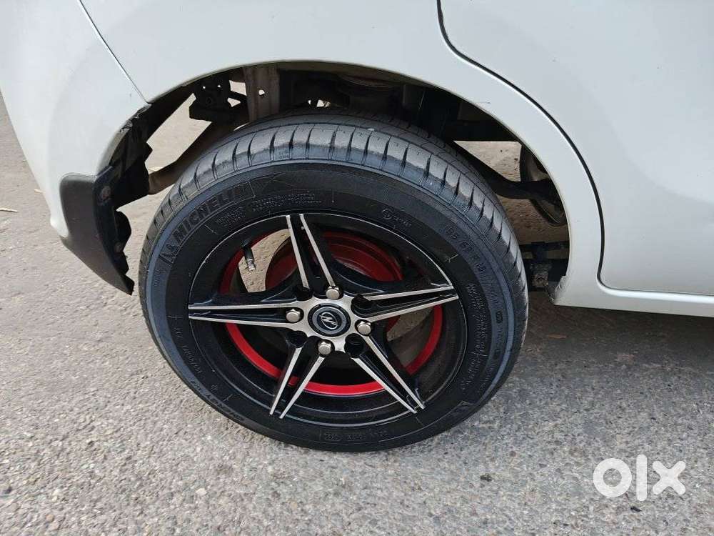 Maruti Suzuki Alto K10 2010-2014 Vxi, 2014, Petrol