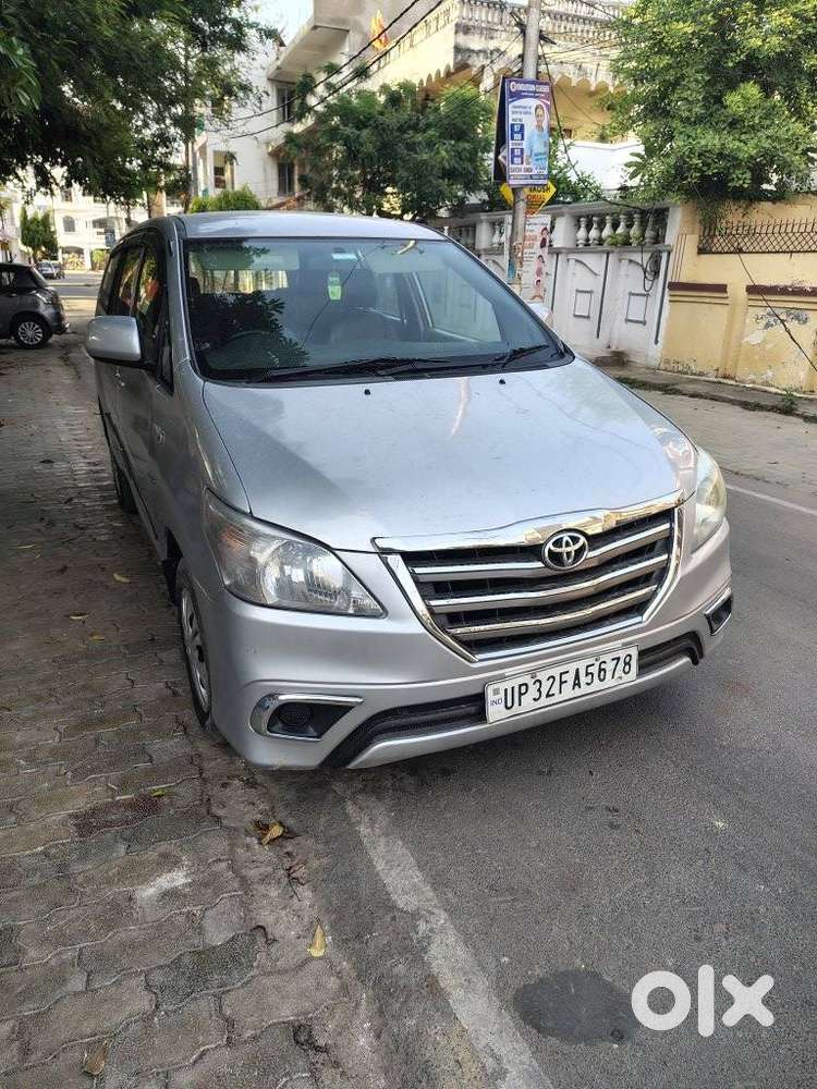 Toyota Innova 2.5 G (diesel) 8 Seater, 2014, Diesel
