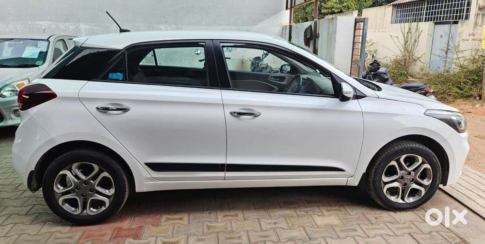 Hyundai Elite I20 1.2 Asta (o) Cvt, 2019, Petrol