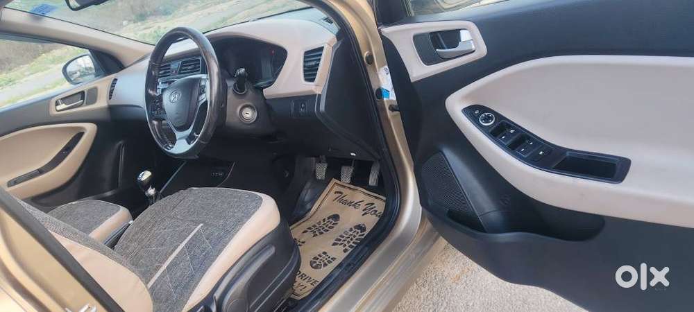 Hyundai Elite I20 Sportz (o) 1.2, 2014, Petrol