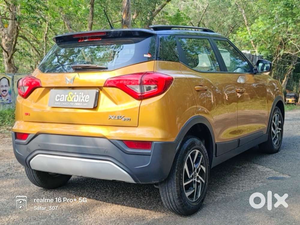 Mahindra Xuv300 W8, 2023, Petrol