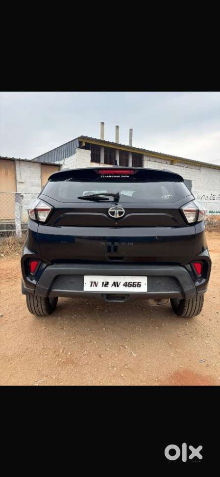 Tata Nexon Xz Plus (hs), 2022, Petrol