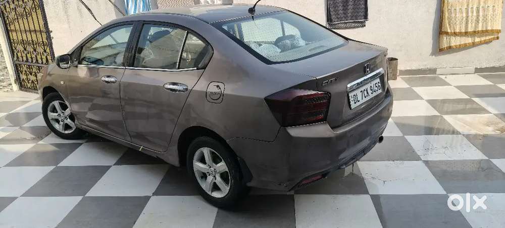 Honda City 1.5 V 2011