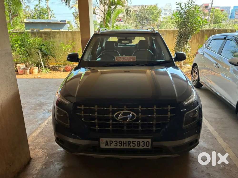 Hyundai Venue 2021 Diesel Well Maintained