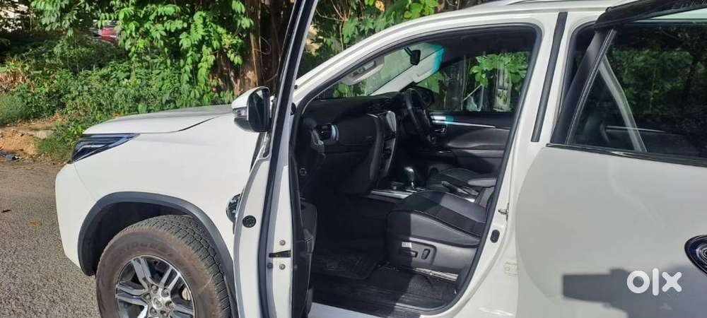 Fortuner 4x2 Automatic Diesel 72000 Km Driven