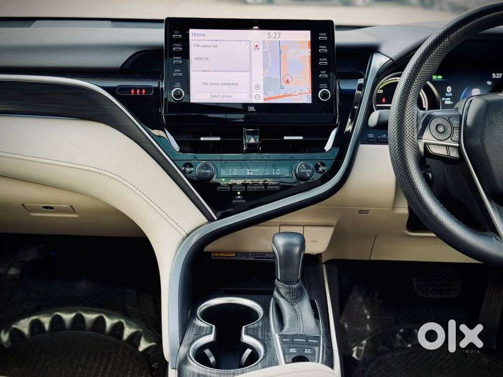 Toyota Camry Hybrid, 2024, Petrol