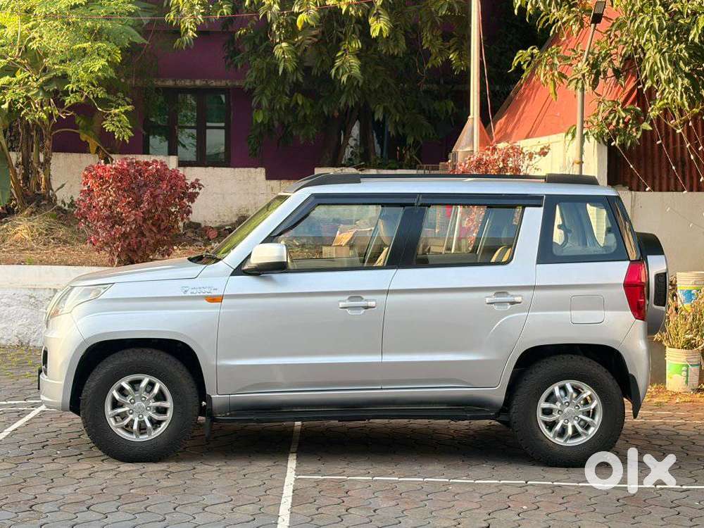 Mahindra Tuv 300 T8 Amt (automatic), 2017, Diesel