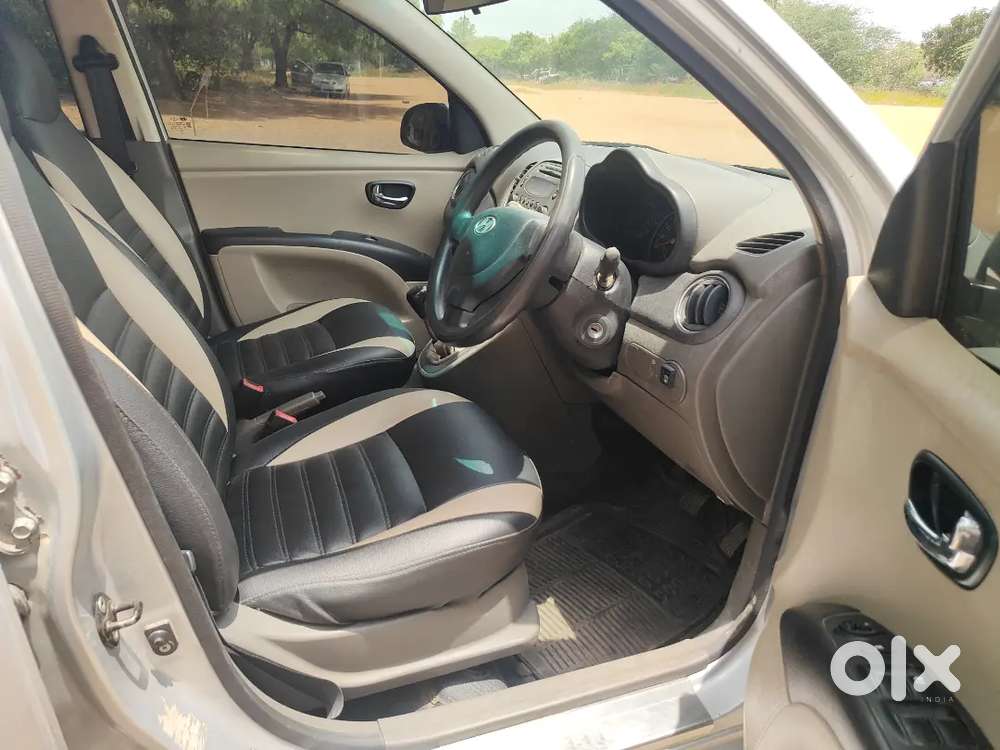 Hyundai I10 Sportz Petrol 2012