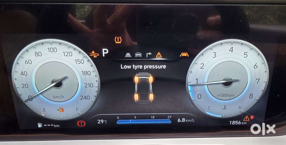 Hyundai Alcazar 1.5 Tdct Signature (o) 7s Petrol, 2025, Petrol