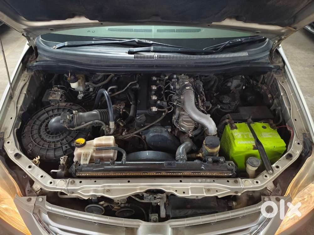 Toyota Innova 2.5 G (diesel) 8 Seater Bs Iv, 2012, Diesel
