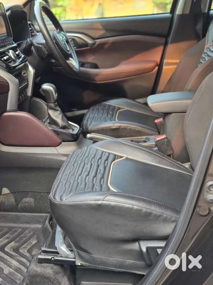 Maruti Suzuki Grand Vitara 1.5 Delta Smart Hybrid At, 2022, Petrol