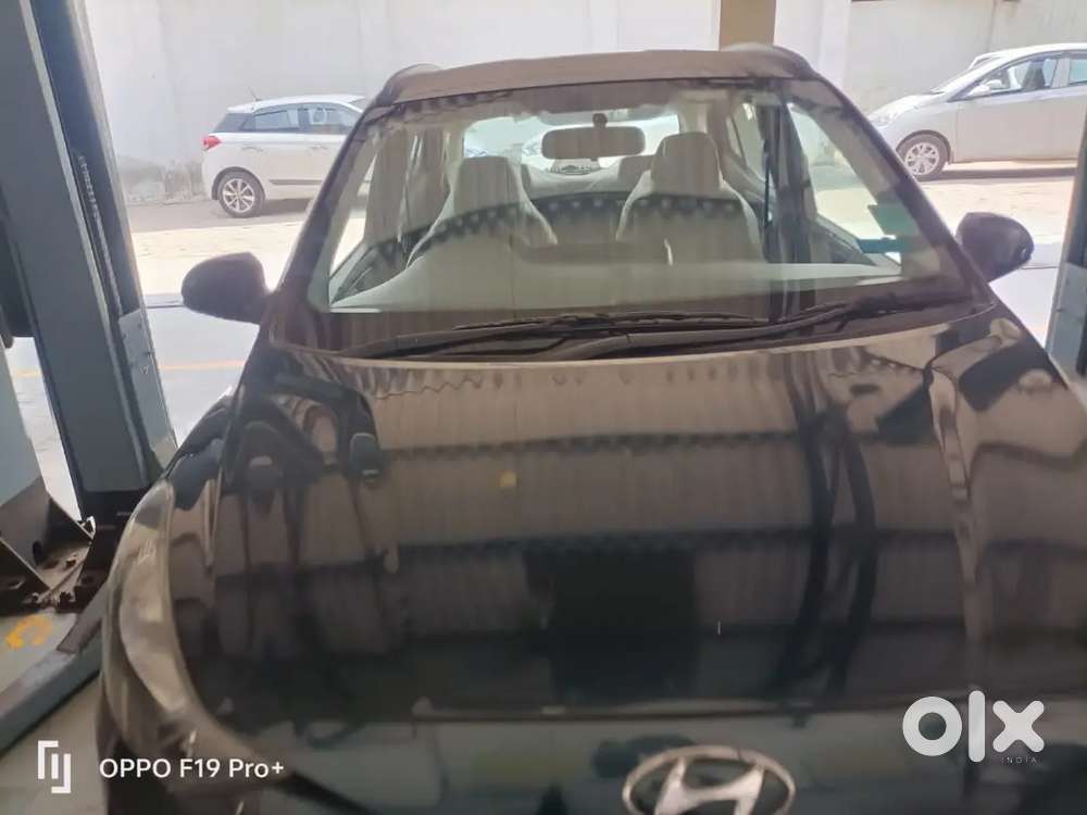 I10 Nios With Company Warranty