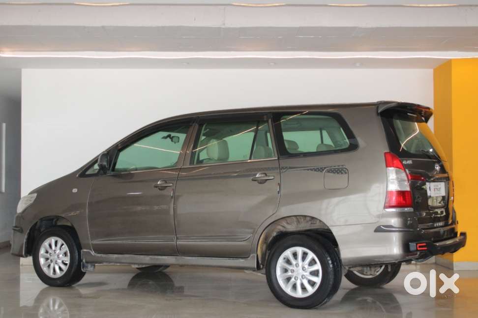 Toyota Innova 2.5 G (diesel) 8 Seater, 2014, Diesel