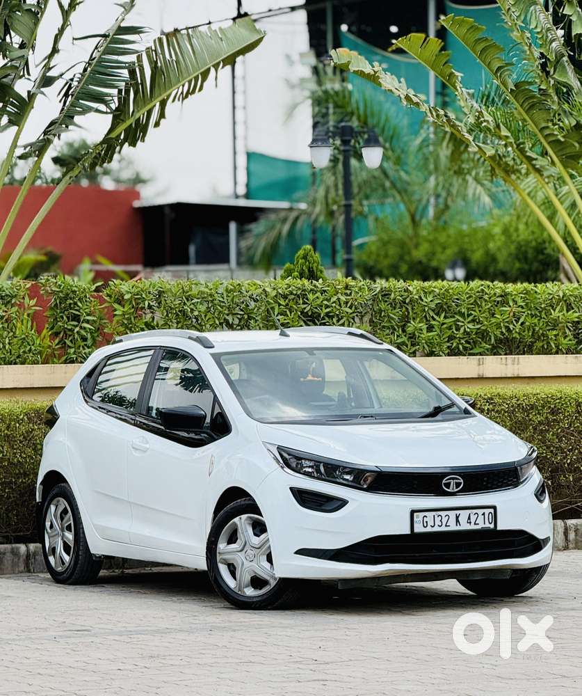 Tata Altroz 1.2 Xe Plus Petrol, 2021, Petrol
