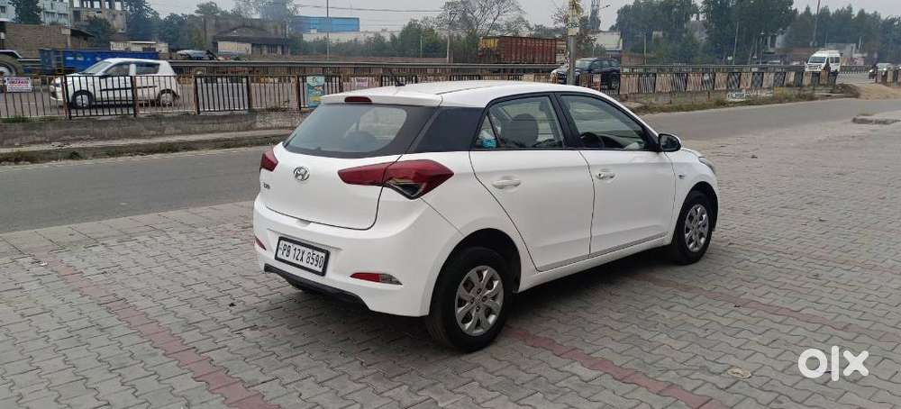 Hyundai I20 Magna 1.2 Vtvt, 2015, Petrol