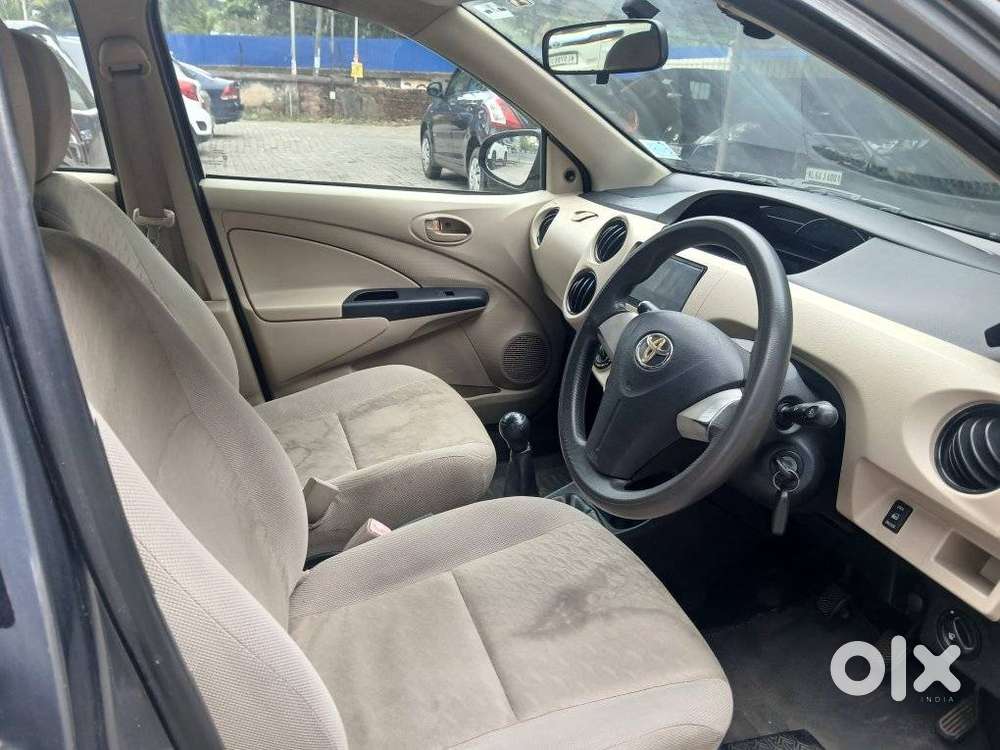Toyota Etios Liva G Xclusive Edition, 2016, Petrol