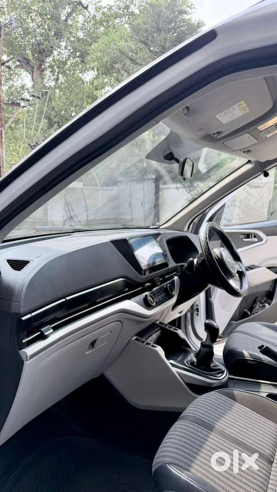 Kia Carens 2023 Petrol Well Maintained