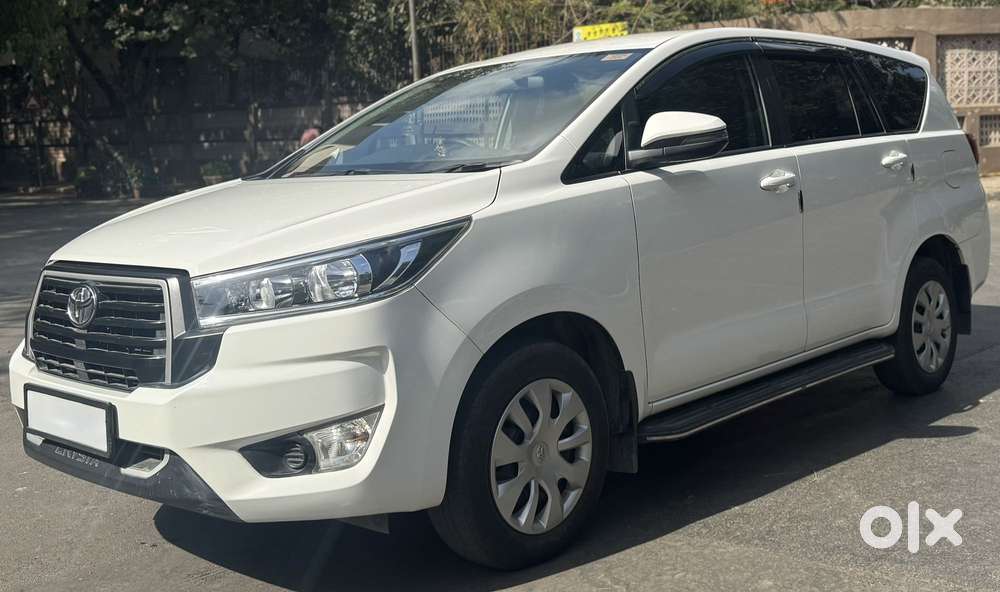 Toyota Innova Crysta [2020-ongoing] 2.4 Gx 7 Str, 2025, Diesel