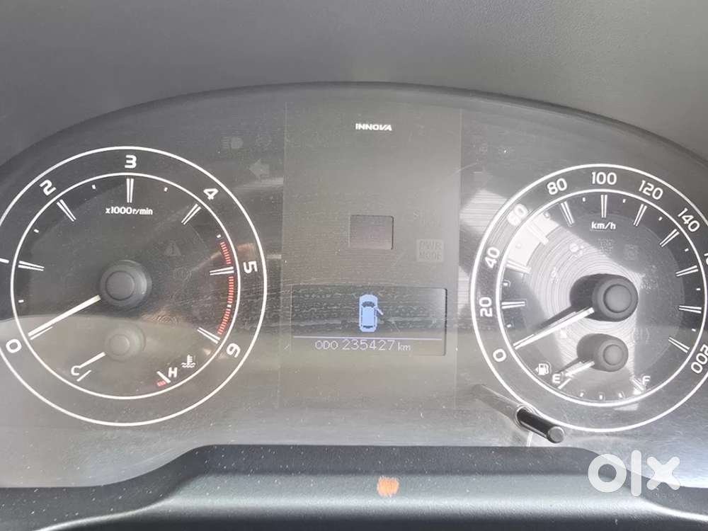 Toyota Innova Crysta 2.8 Gx At 7 Str, 2016, Diesel