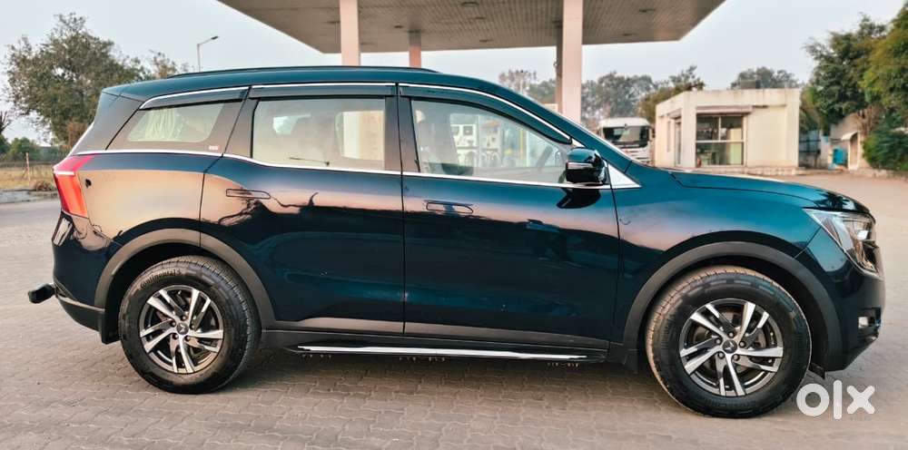 Mahindra Xuv700 2.2 Ax 5 Diesel At 7 Str, 2022, Diesel