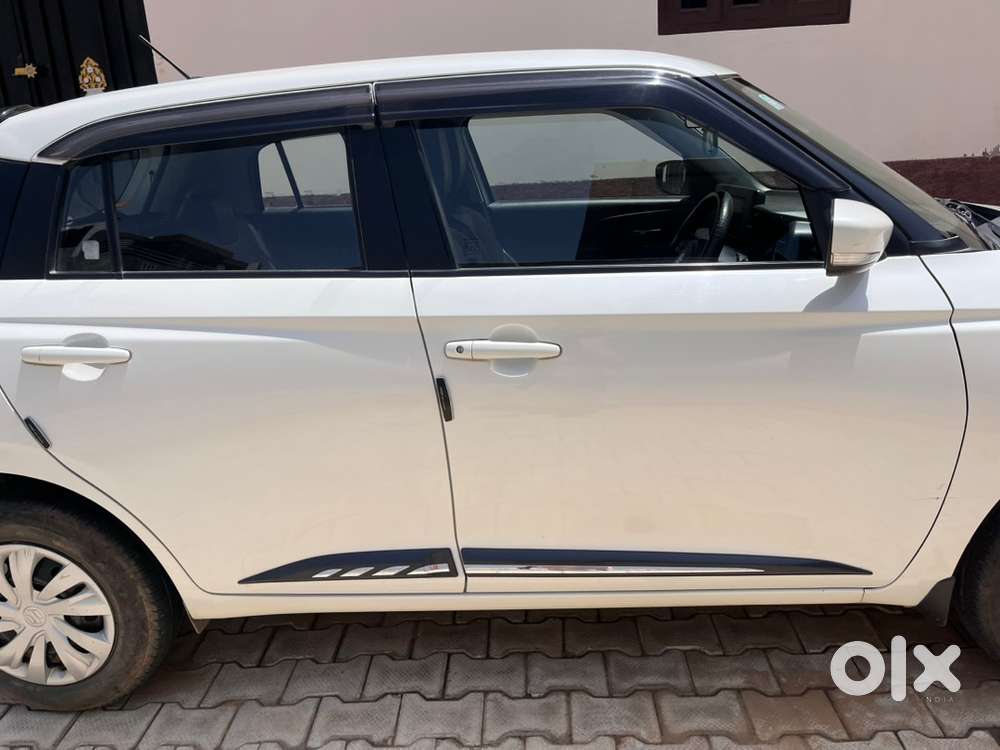 Maruti Suzuki Swift Vxi 2024