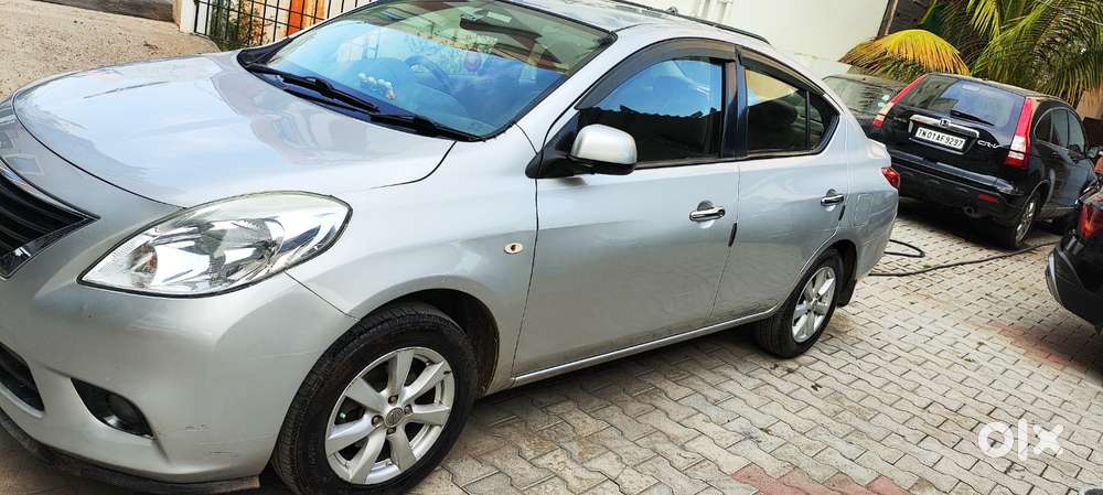 Nissan Sunny, 2012, Petrol