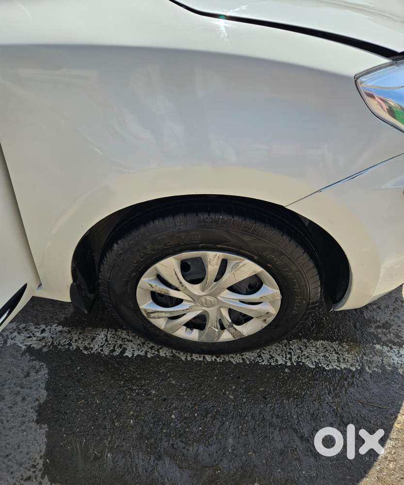 Maruti Suzuki Swift Vxi + Manual, 2022, Petrol