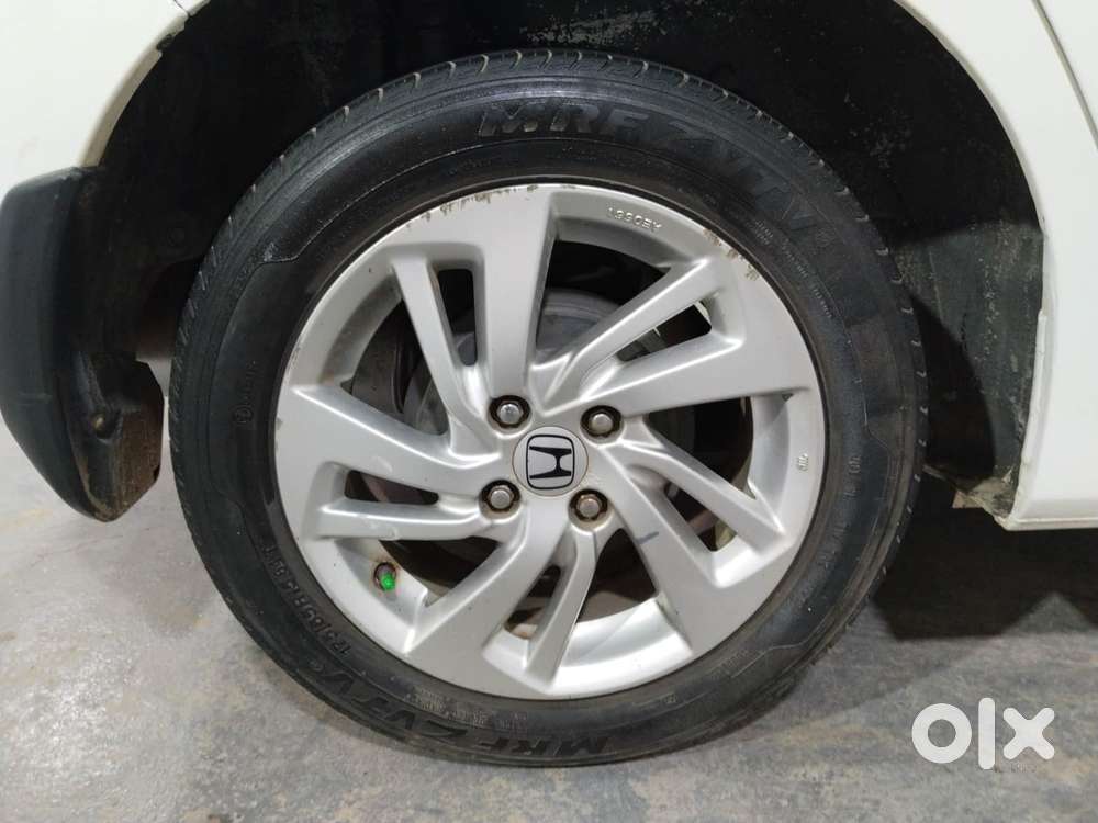 Honda Jazz [2020-2023] 1.2 Vx I-vtec Mt, 2016, Petrol