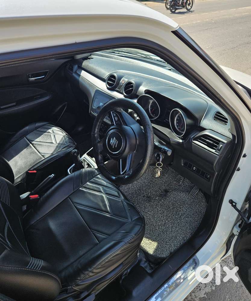 Maruti Suzuki Swift Vxi + Manual, 2022, Petrol