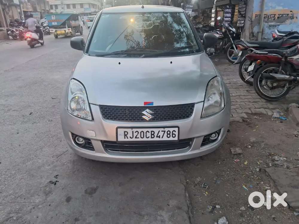 Maruti Suzuki Swift 2010 Cng & Hybrids 88650 Km Driven