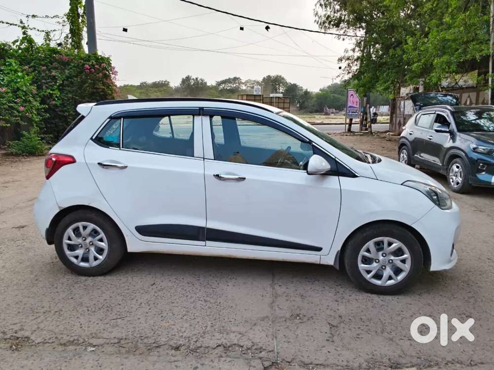 Hyundai Grand I10 Sportz 1.2 Kappa Vtvt, 2019, Petrol