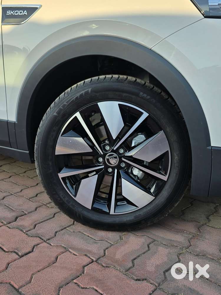 Skoda Kushaq 1.0 Tsi Style At (6 Airbags), 2026, Petrol