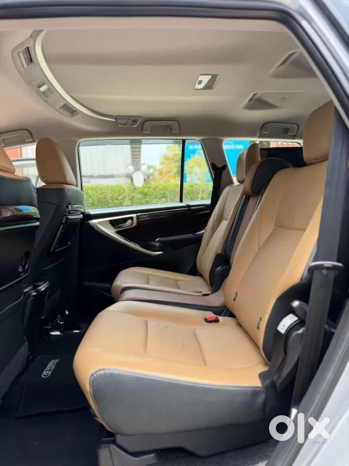 Toyota Innova Crysta, 2025, Diesel