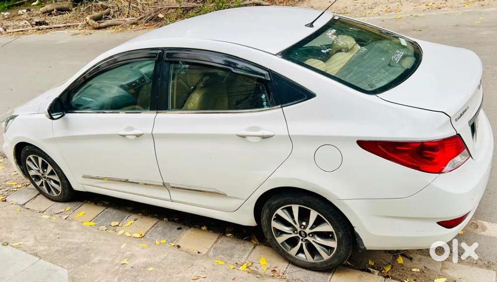 Hyundai Verna Fluidic 1.6 Crdi Sx Opt, 2015, Diesel