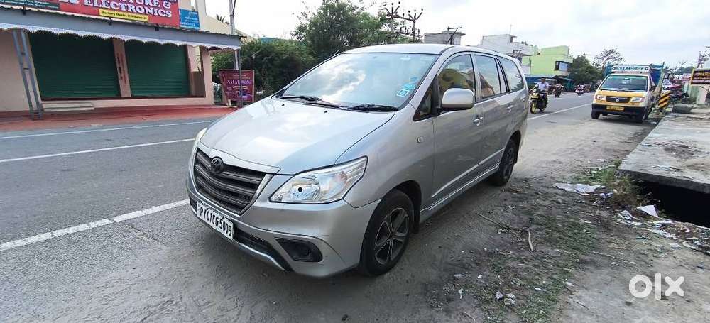 Toyota Innova 2.5 G (diesel) 8 Seater, 2015, Diesel