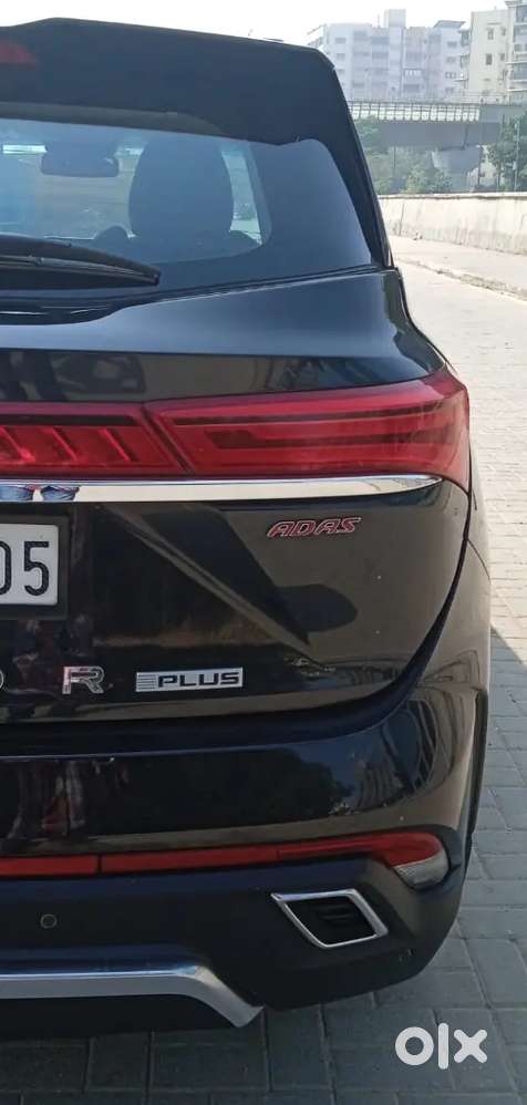 Mg Hector Plus 2024 Cng & Hybrids 28000 Km Driven