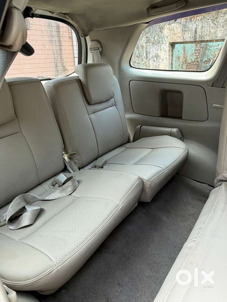 Toyota Innova 2.5 G (diesel) 8 Seater, 2012, Diesel