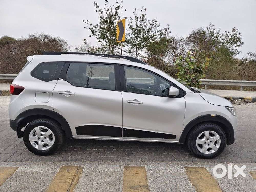 Renault Triber Rxz, 2019, Petrol