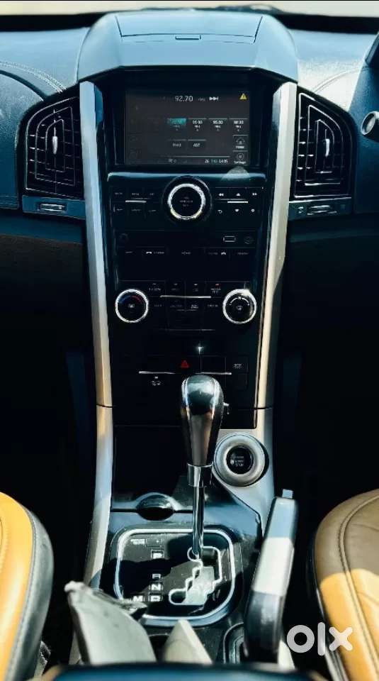 Mahindra Xuv500 At W10 Fwd, 2020, Diesel
