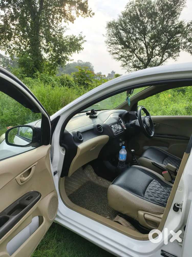 Well-maintained Honda Brio Petrol (manual) 2013,