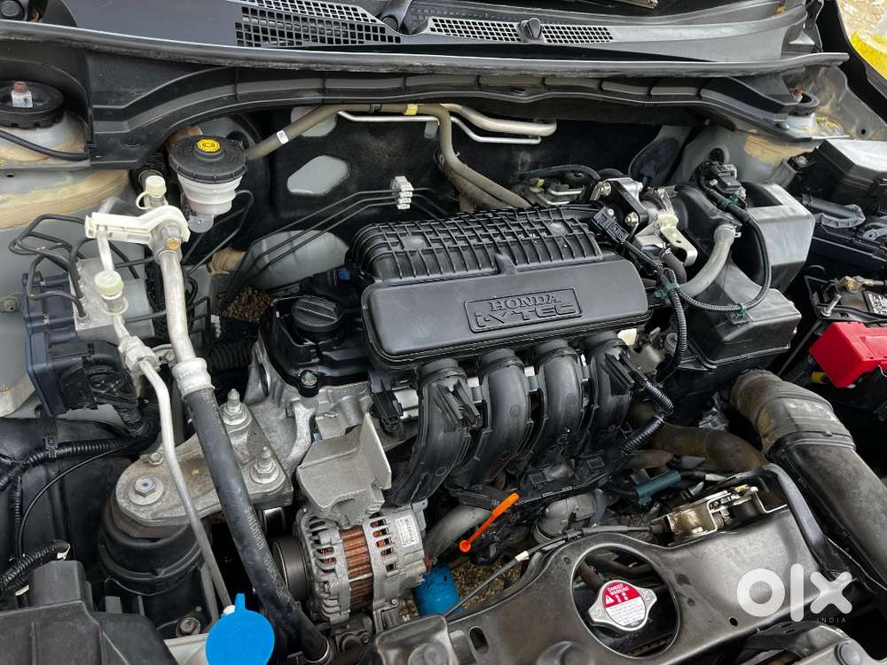 Honda Amaze 2023 Petrol Well Maintained
