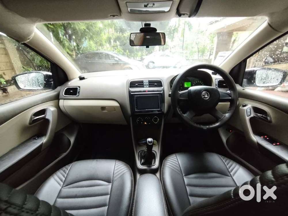 Skoda Rapid Leisure, 2013, Petrol