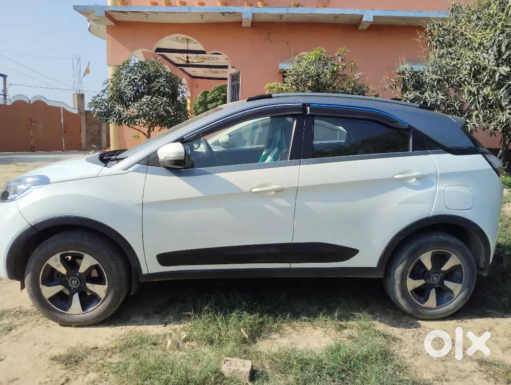 Tata Nexon 2019 Diesel 34000 Km Driven Top Model Hai