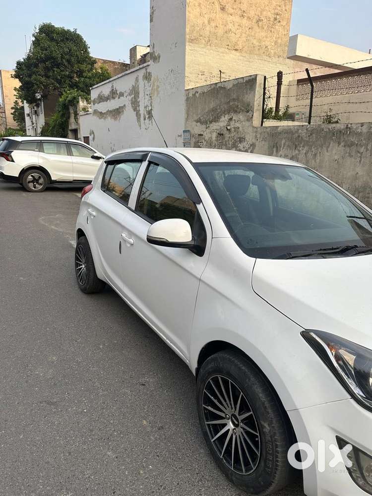 Hyundai I20 Sportz 1.2 Bs-iv, 2013, Petrol