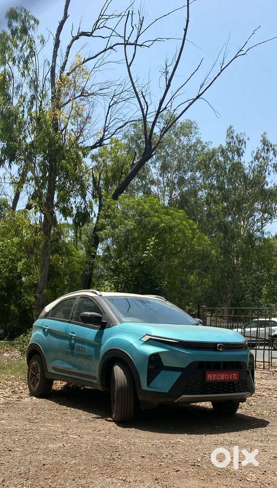 Tata Nexon Fearless Plus (ps)  1.2 Petrol Dca (adas), 2024, Cng & Hy..