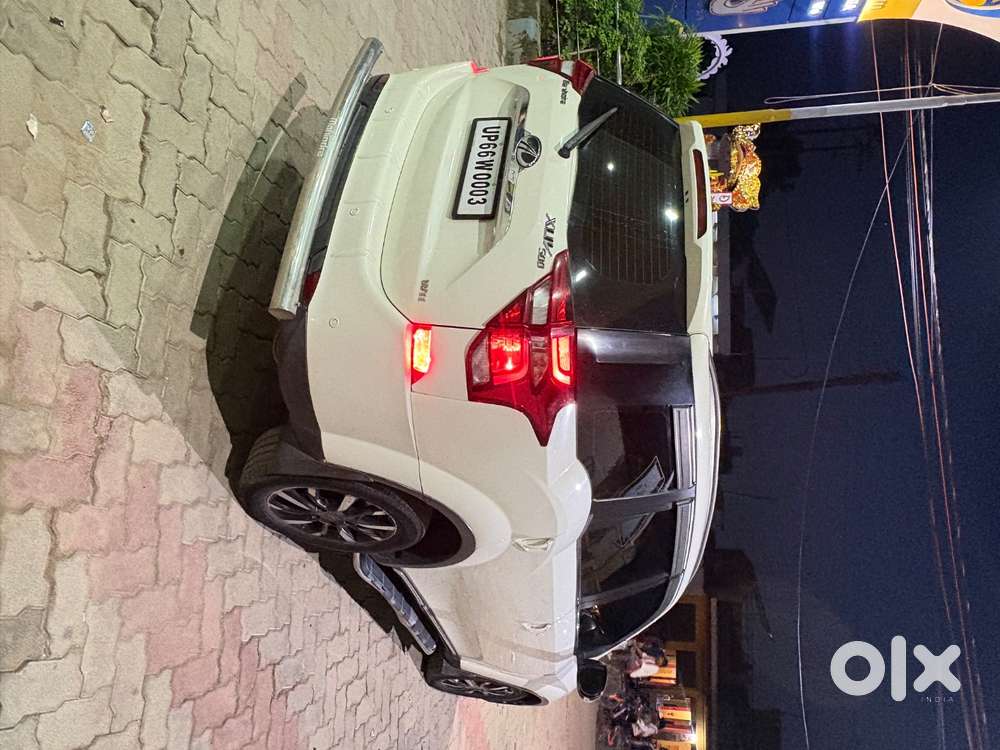 Mahindra Xuv500 W11 2018 Showroom Condition